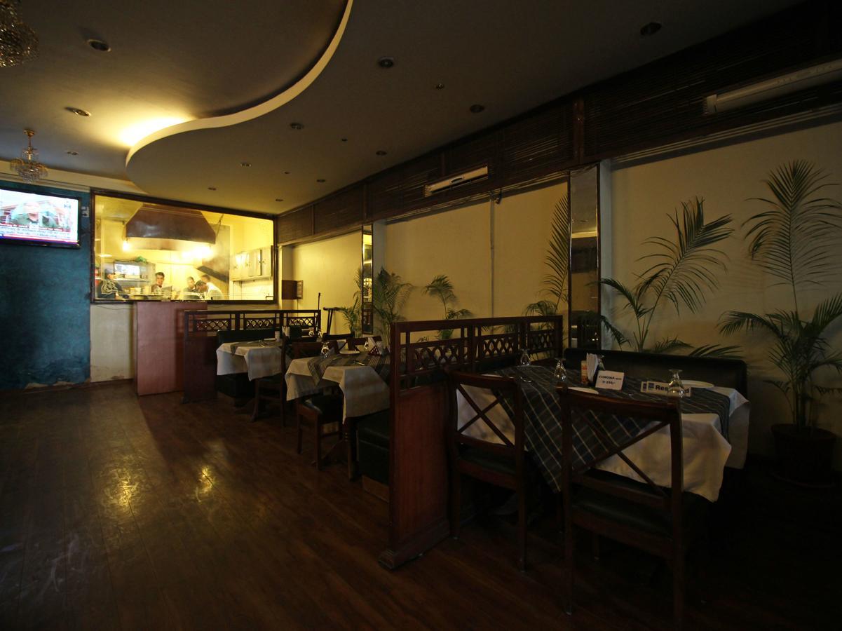 Oyo 8132 Hotel Kukreja Dehradun Exterior foto