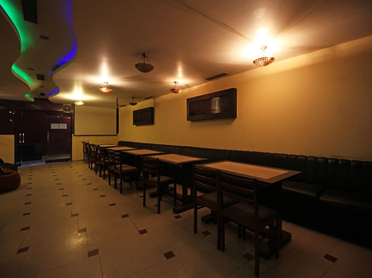 Oyo 8132 Hotel Kukreja Dehradun Exterior foto