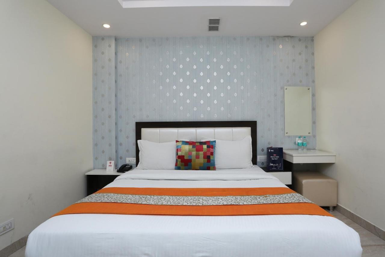 Oyo 8132 Hotel Kukreja Dehradun Exterior foto